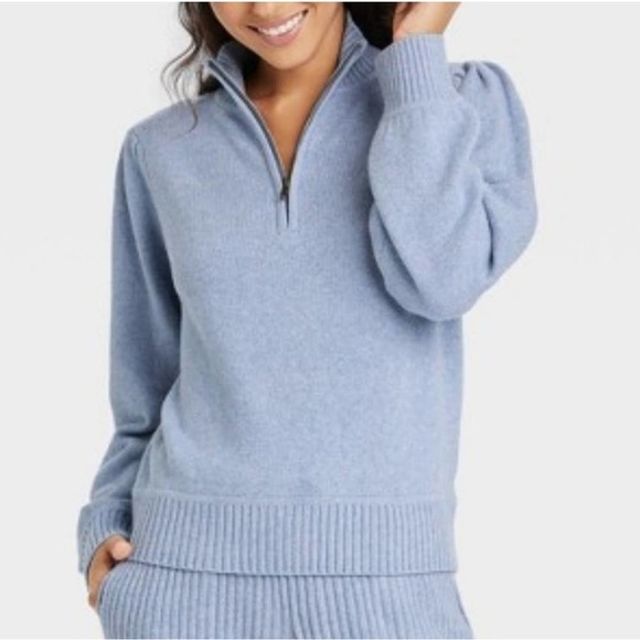 Universal Thread Sweaters - Universal Thread Sky Blue Puff Sleeve Sweater | M